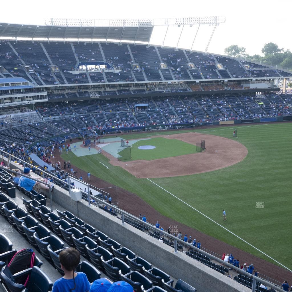 Kauffman Stadium - Section 438 R Seat View