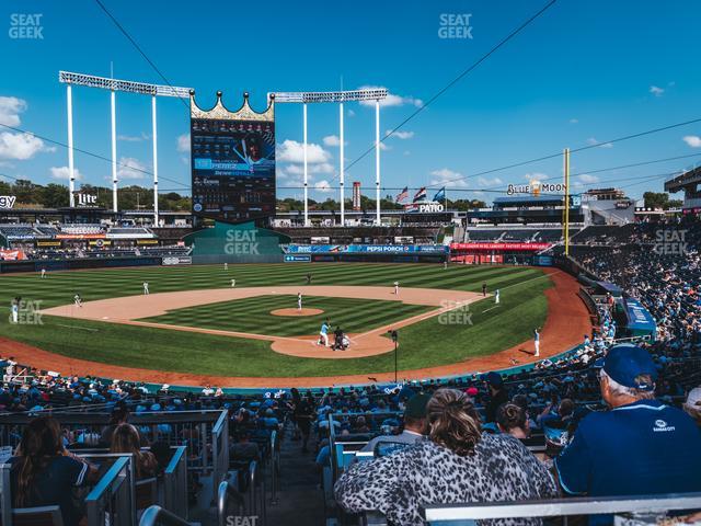 Kauffman Stadium - Section Umb Diamond Club Tables Seat View