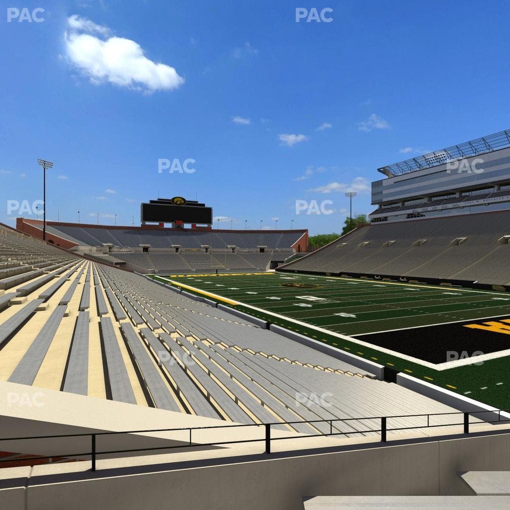 Kinnick Stadium - Section 140 Seat View