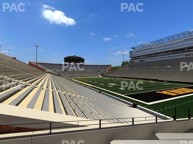 Kinnick Stadium - Section 140 Seat View