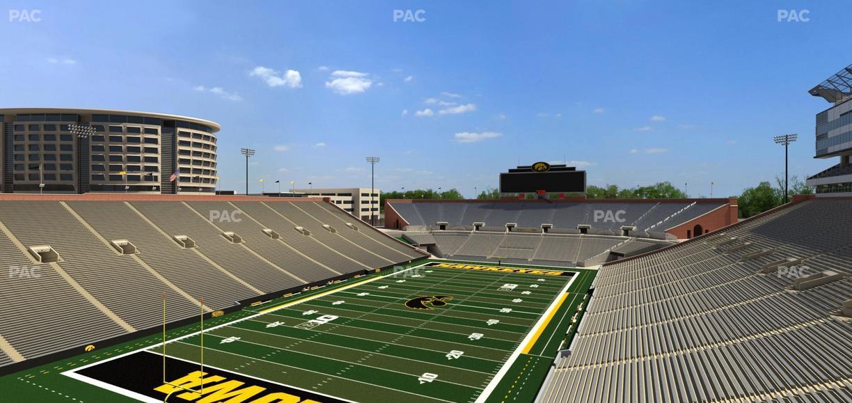 Kinnick Stadium - Section 333 Seat View