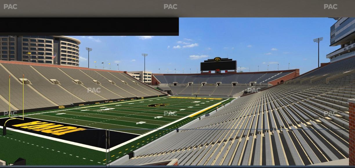 Kinnick Stadium - Section Ironmen Box 10 Seat View