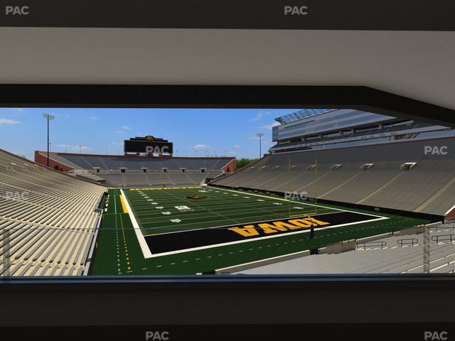Kinnick Stadium - Section Ironmen Box 17 Seat View