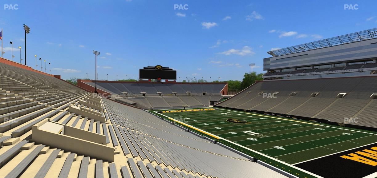 Kinnick Stadium - Section Ted Pacha Family And Kinnick Edge Club Seat View