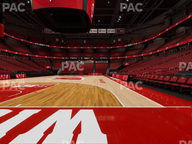 Kohl Center - Section Courtside Club North Seat View