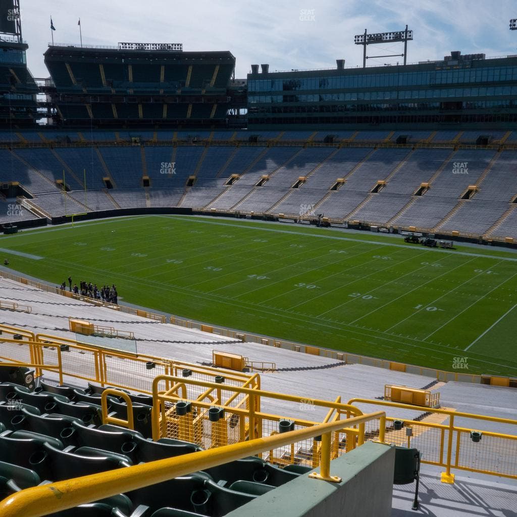 Lambeau Field - Section 411 Seat View