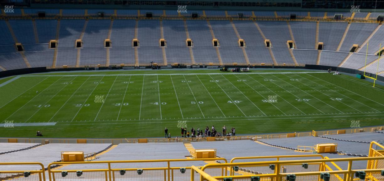 Lambeau Field - Section 421 Seat View