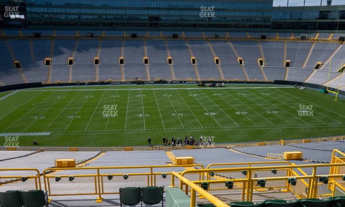 Lambeau Field - Section 421 Seat View
