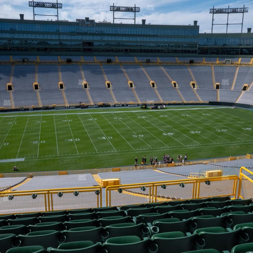 Lambeau Field - Section 423 Seat View