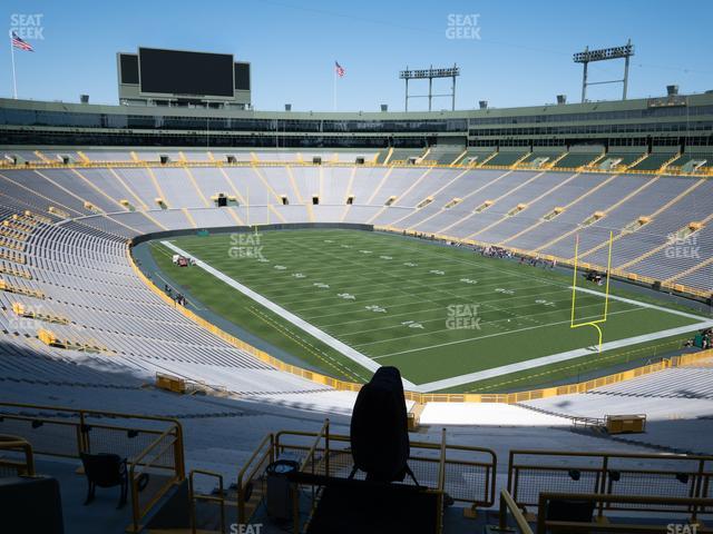 Lambeau Field - Section 432 S Seat View