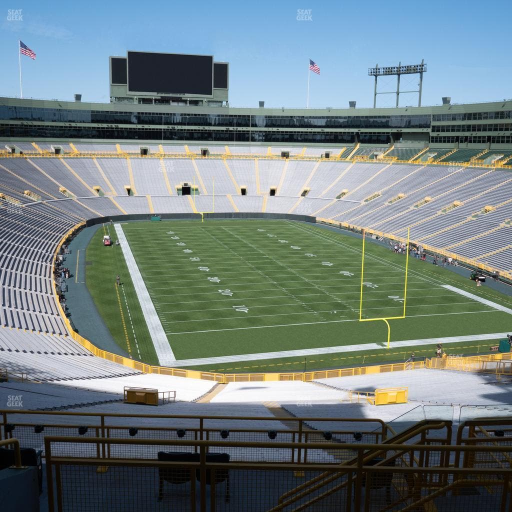 Lambeau Field - Section 440 S Seat View