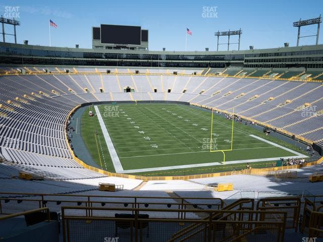 Lambeau Field - Section 440 S Seat View