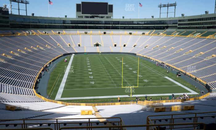 Lambeau Field - Section 444 S Seat View