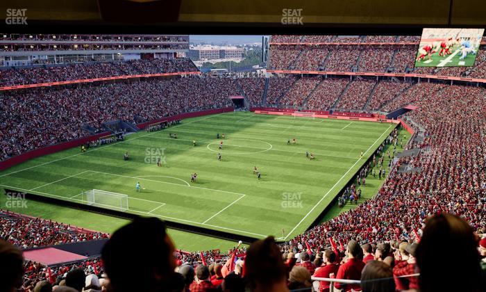 Levi's Stadium - Section Resort Suite 32 Seat View