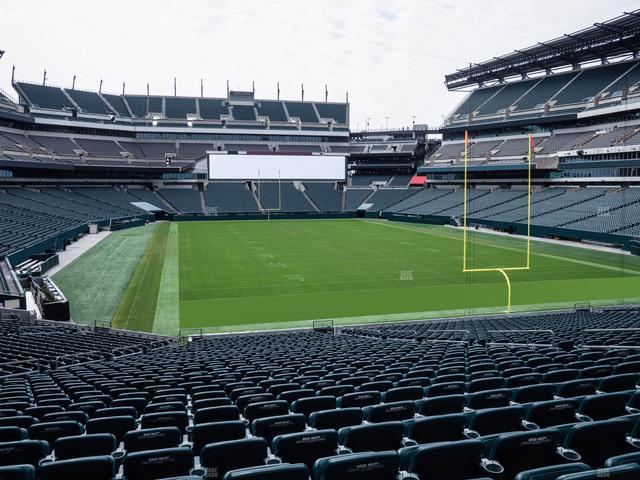 Lincoln Financial Field - Section 127 Seat View