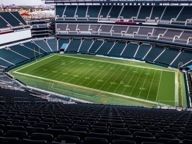 Lincoln Financial Field - Section 204 Seat View