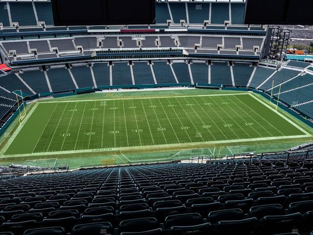 Lincoln Financial Field - Section Club Suite 122 Seat View