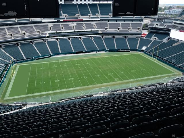 Lincoln Financial Field - Section Club Suite 173 Seat View