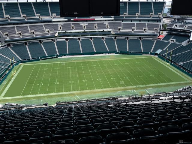Lincoln Financial Field - Section Club Suite 174 Seat View