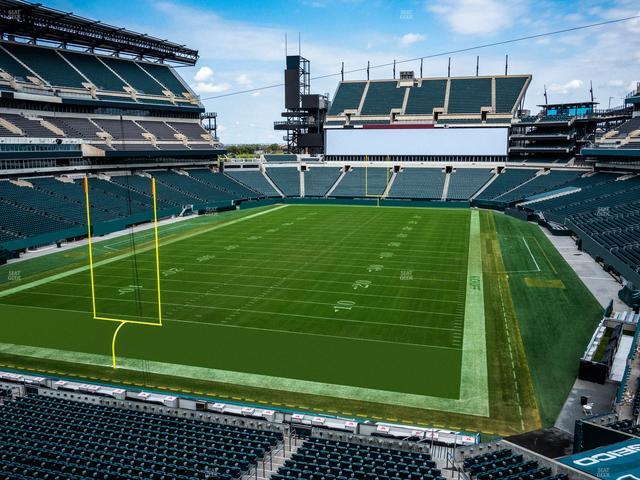 Lincoln Financial Field - Section M 13 Seat View