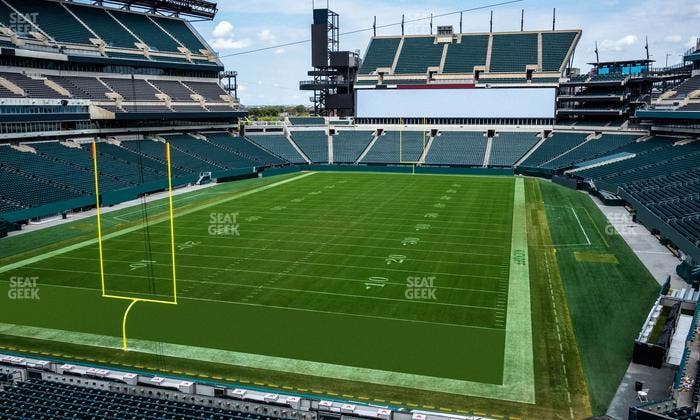 Lincoln Financial Field - Section M 13 Seat View