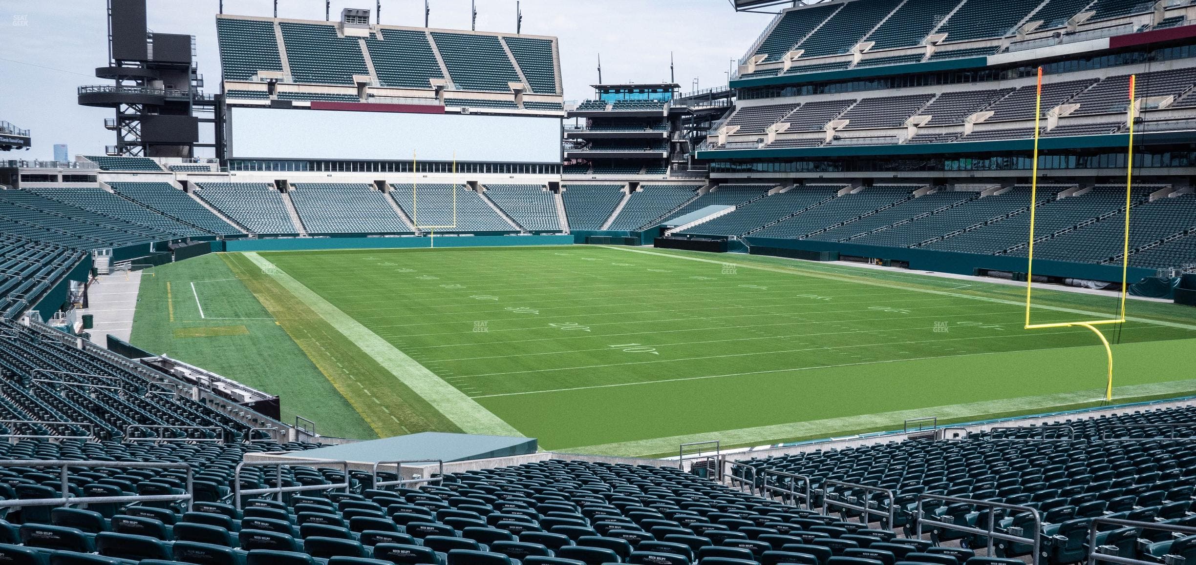 Lincoln Financial Field - Section Main Concourse Suite 1 Seat View