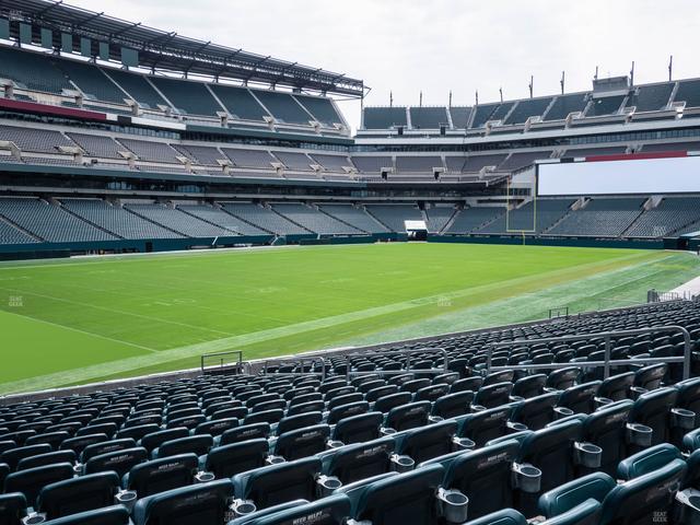 Lincoln Financial Field - Section Main Concourse Suite 2 Seat View
