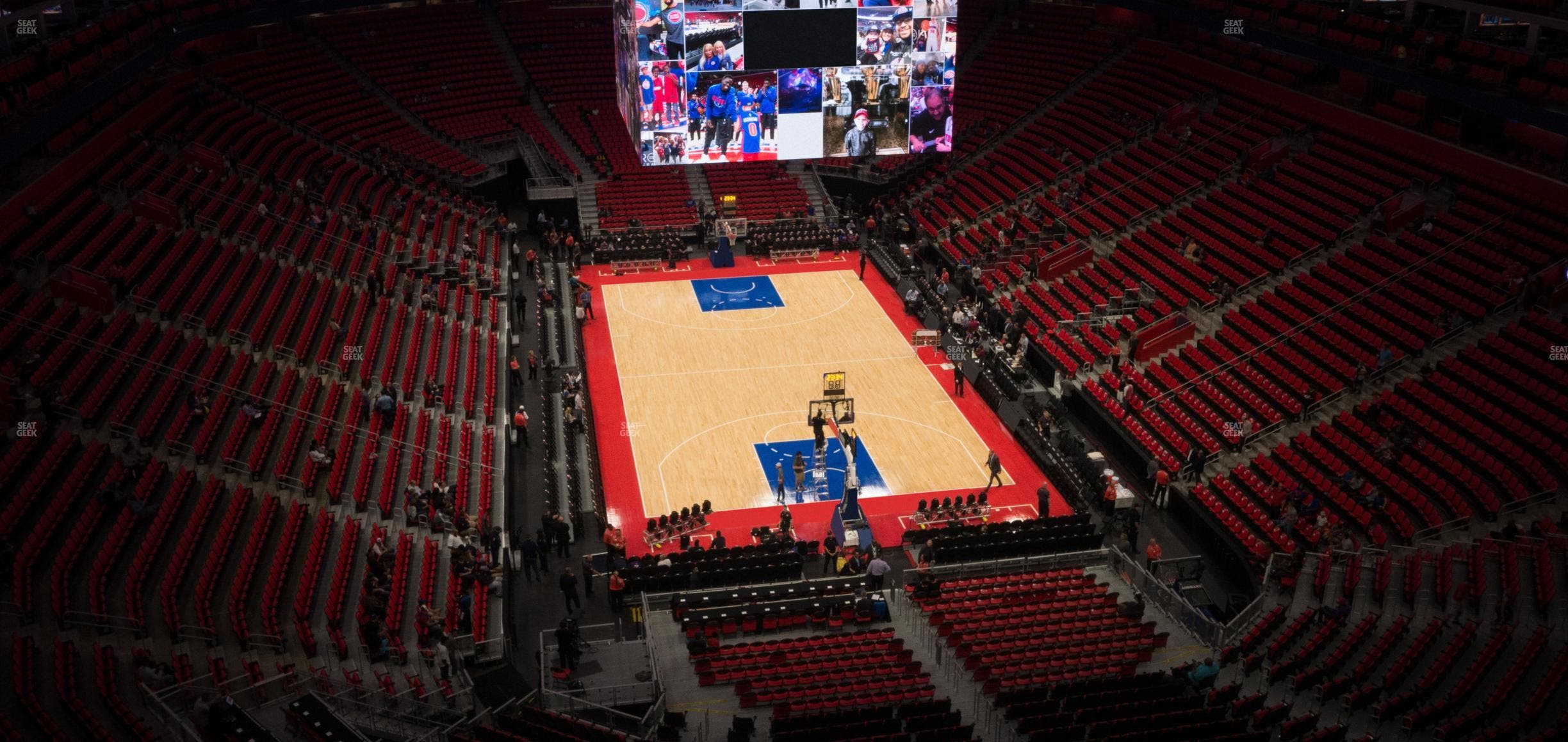 Little Caesars Arena - Section Drink Rail 204 Seat View