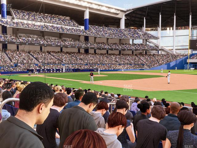 loanDepot park - Section Base Reserved 6 Seat View