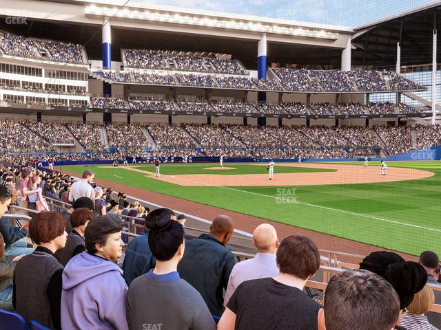 loanDepot park - Section Baseline Reserved Lower 4 Seat View