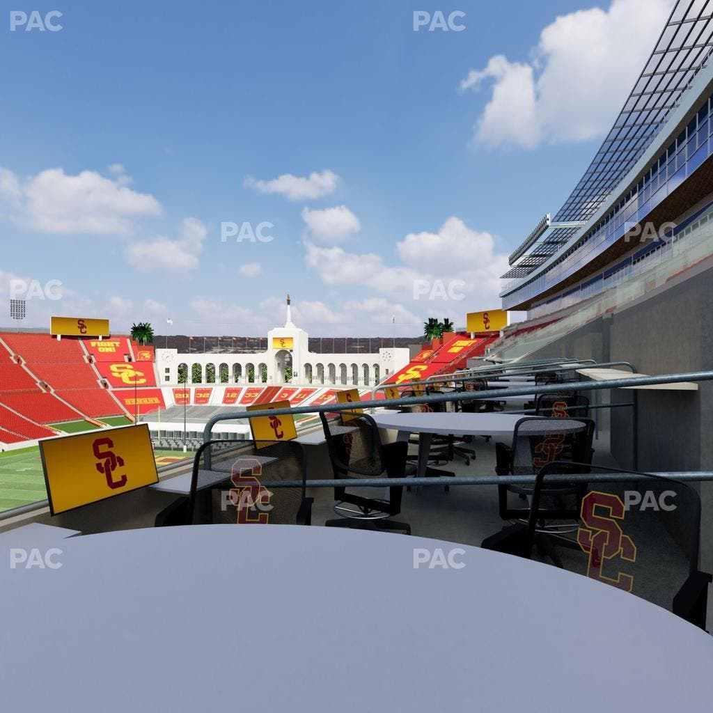 Los Angeles Memorial Coliseum - Section Loge 424 Seat View