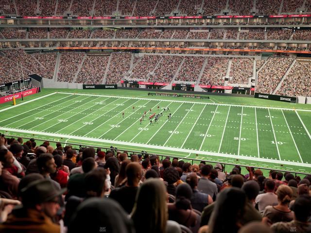 Mercedes-Benz Stadium - Section 208 Seat View