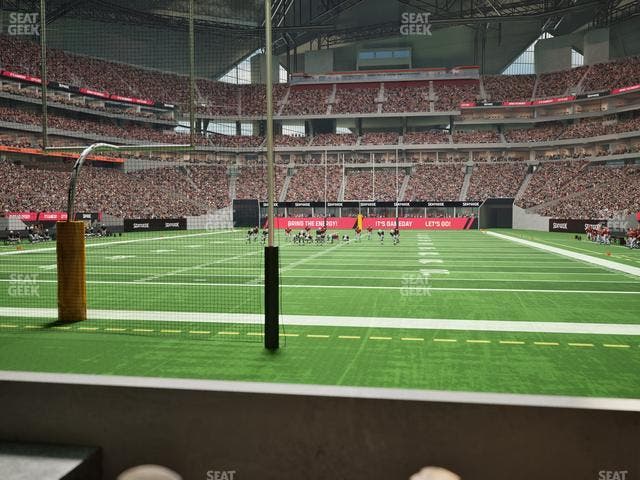 Mercedes-Benz Stadium - Section East Field Suite 3 Seat View