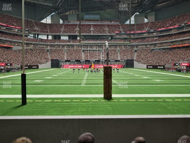 Mercedes-Benz Stadium - Section East Field Suite 5 Seat View