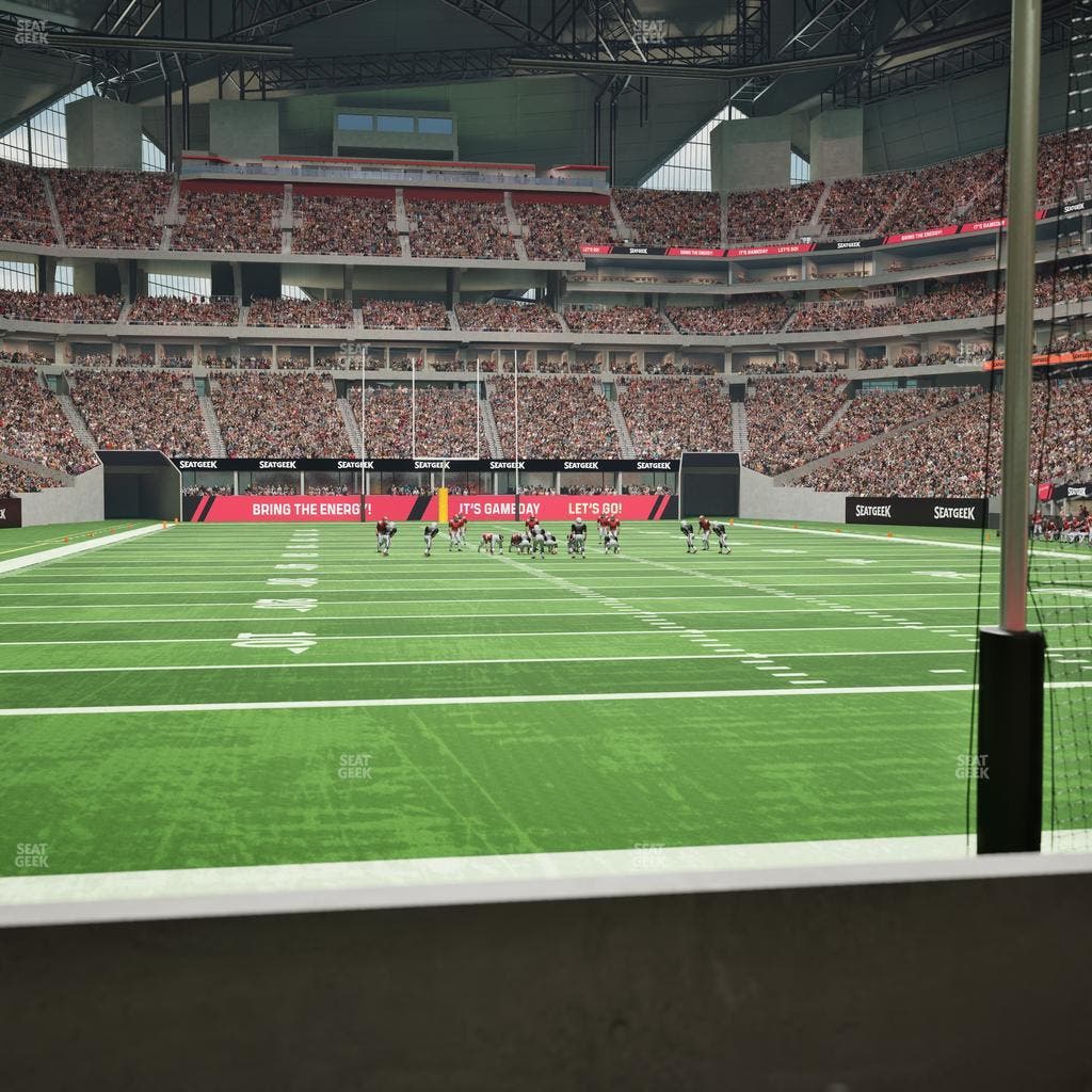 Mercedes-Benz Stadium - Section East Field Suite 6 Seat View