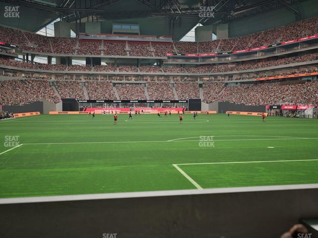 Mercedes-Benz Stadium - Section East Field Suite 6 Seat View