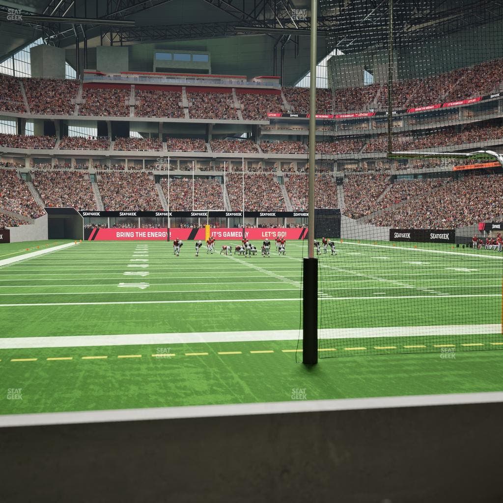 Mercedes-Benz Stadium - Section East Field Suite 6 Seat View
