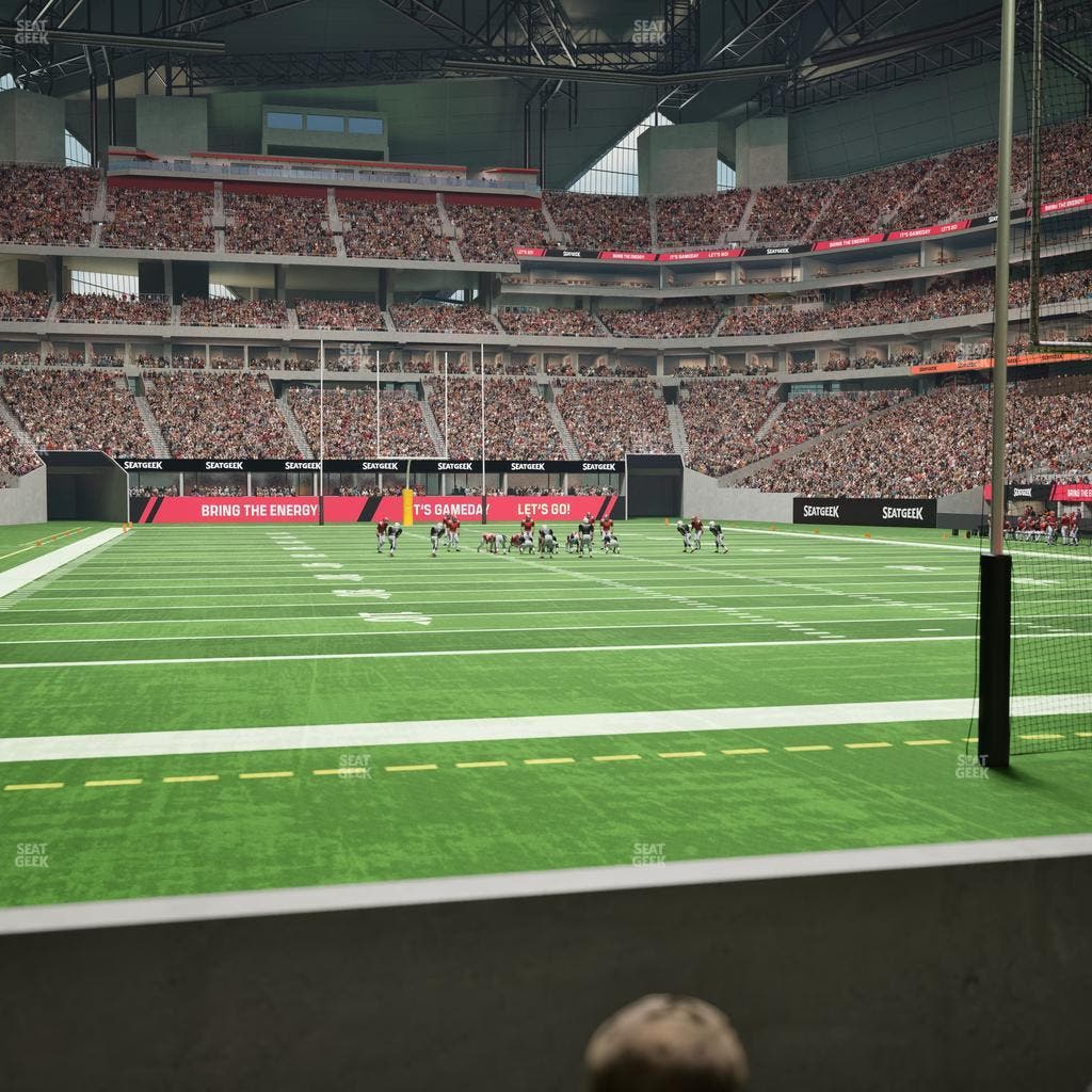Mercedes-Benz Stadium - Section East Field Suite 7 Seat View
