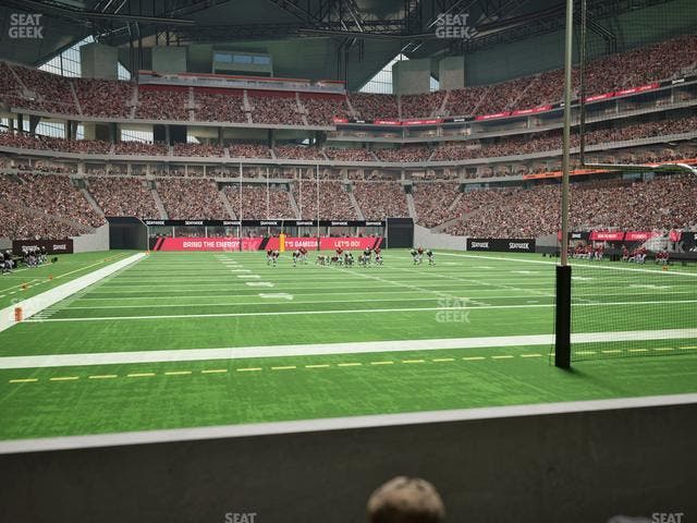Mercedes-Benz Stadium - Section East Field Suite 7 Seat View