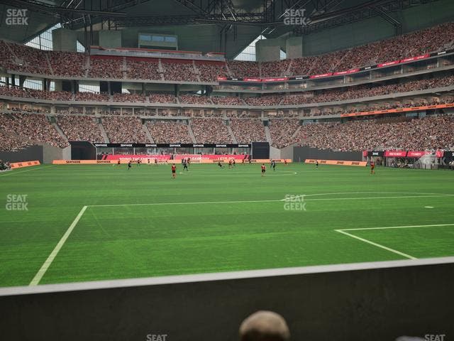 Mercedes-Benz Stadium - Section East Field Suite 7 Seat View