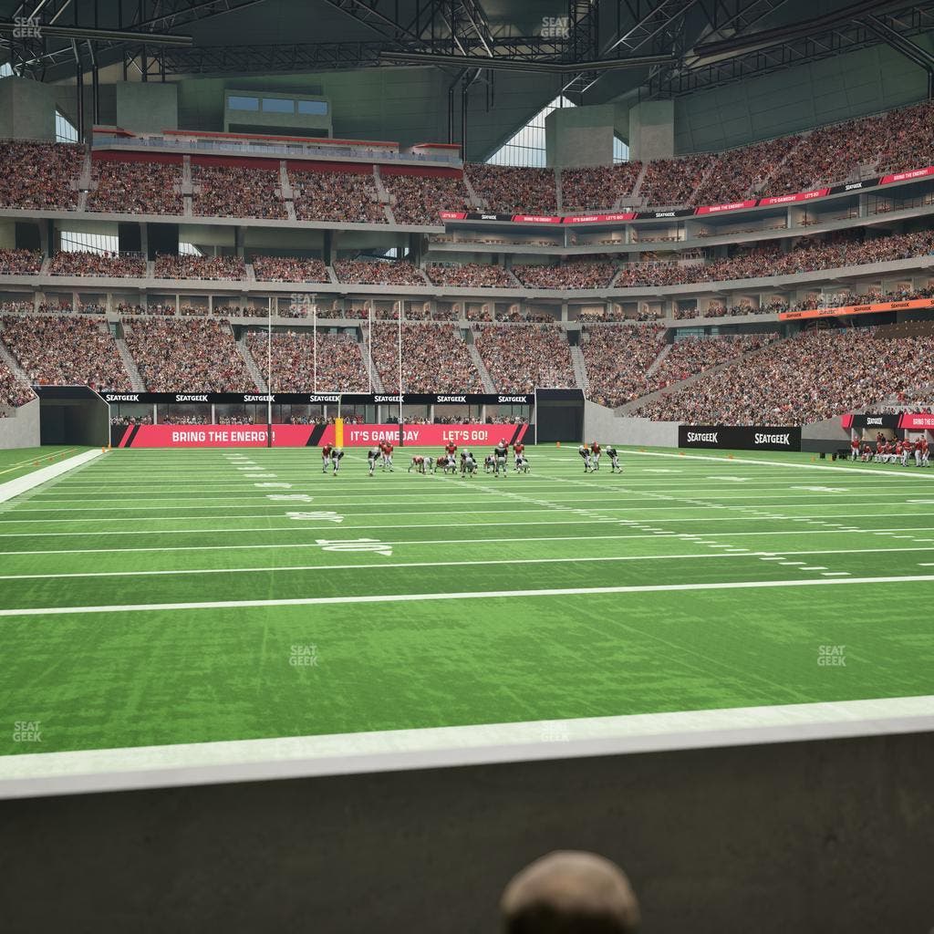 Mercedes-Benz Stadium - Section East Field Suite 7 Seat View