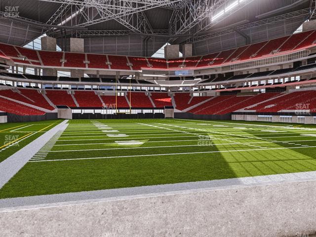 Mercedes-Benz Stadium - Section East Field Suite 8 Seat View