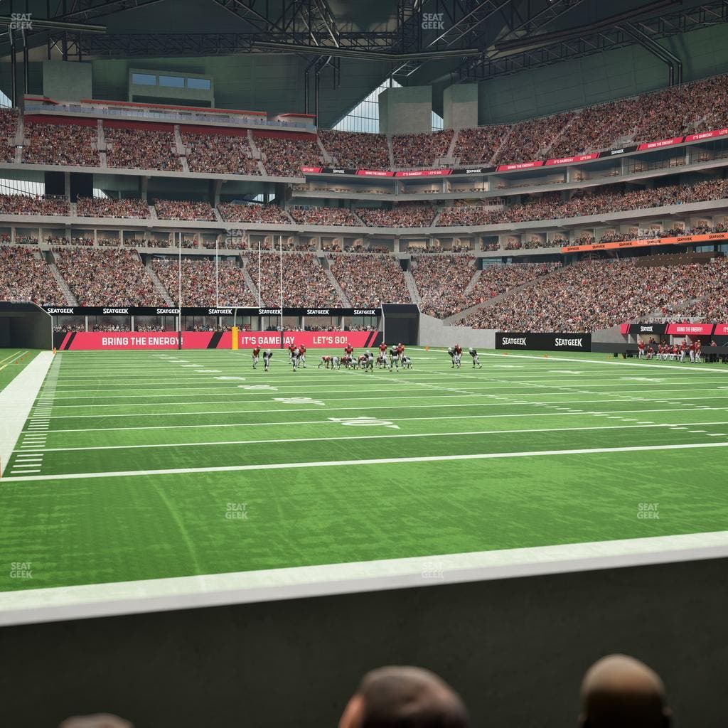 Mercedes-Benz Stadium - Section East Field Suite 8 Seat View