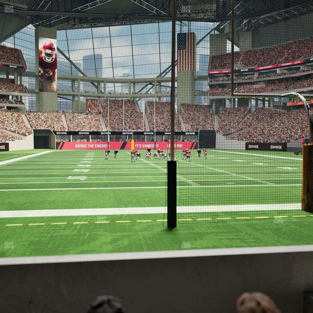 Mercedes-Benz Stadium - Section West Field Suite 14 Seat View