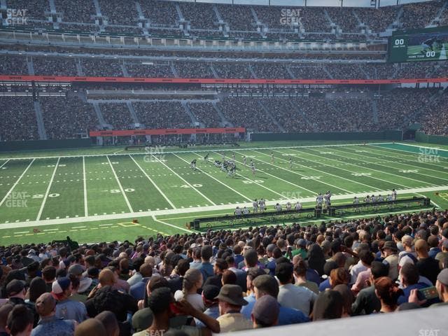 MetLife Stadium - Section Commissioners Club 17 Seat View