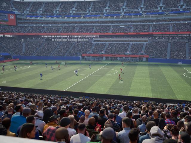 MetLife Stadium - Section Commissioners Club 5 Seat View MetLife Stadium - Section Commissioners Club 5 Seat View