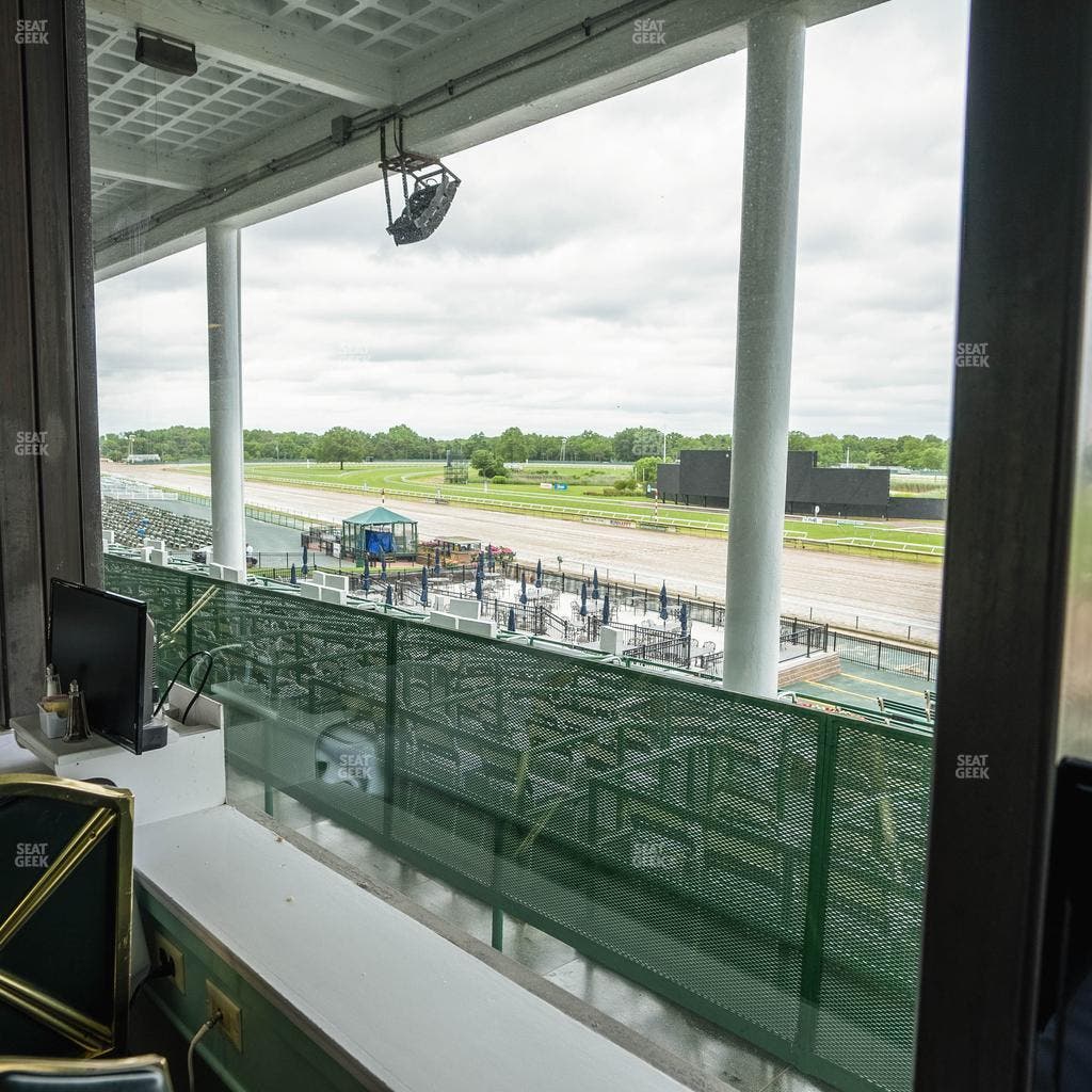 Monmouth Park - Section Dining Club Table 10 Seat View
