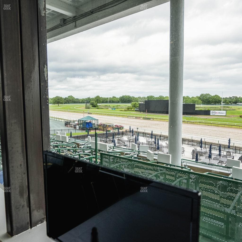Monmouth Park - Section Dining Club Table 17 Seat View