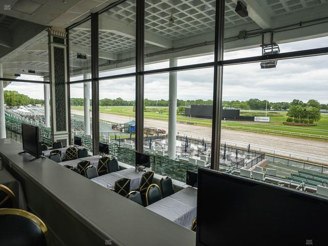 Monmouth Park - Section Dining Club Table 20 Seat View