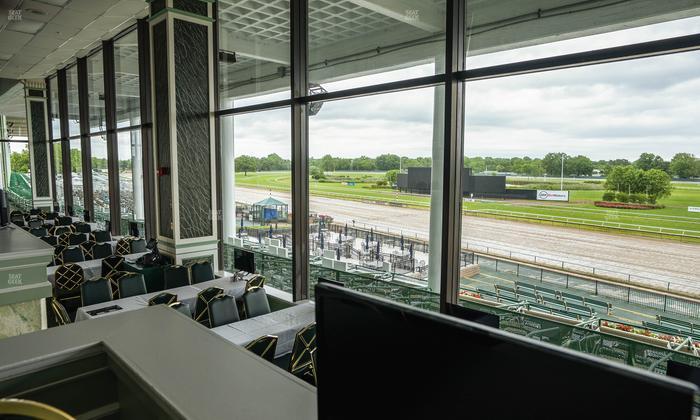 Monmouth Park - Section Dining Club Table 24 Seat View